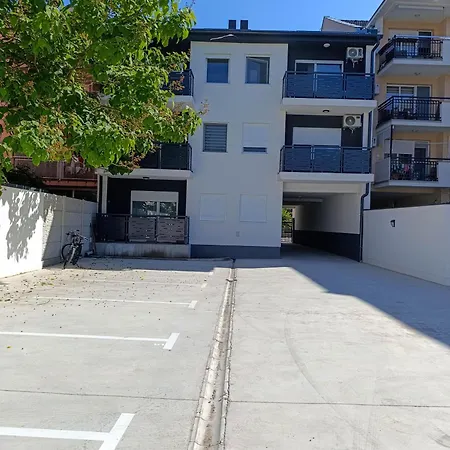 Appartement Pcelica *