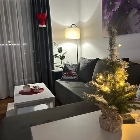 Pcelica سومبور