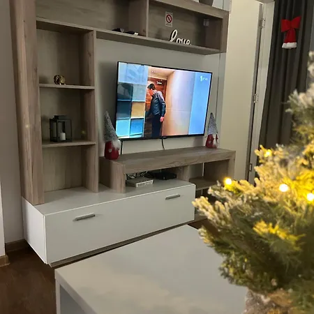 Pcelica سومبور