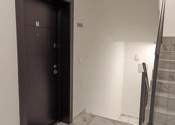 Pcelica * سومبور