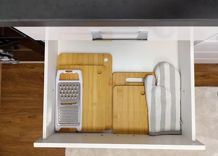 Pcelica سومبور