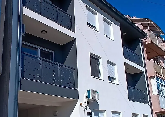 Pcelica * سومبور