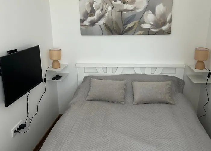 Pcelica سومبور